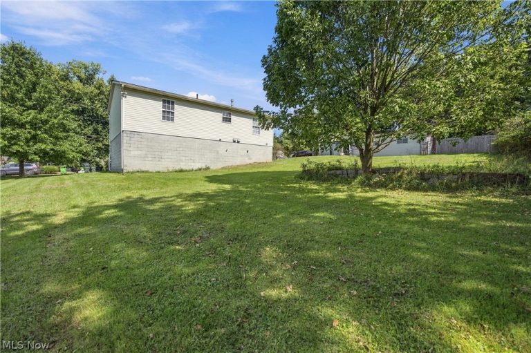 1309 Forest Avenue, Massillon, OH - Photo 4