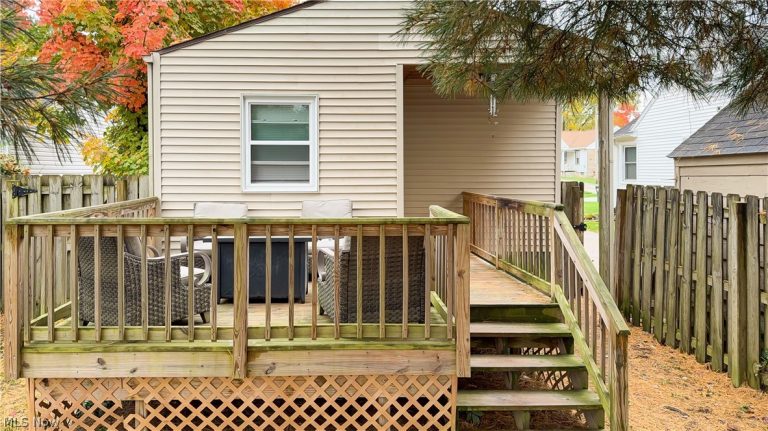 222 Stevens Street, Ravenna, OH - Photo 2