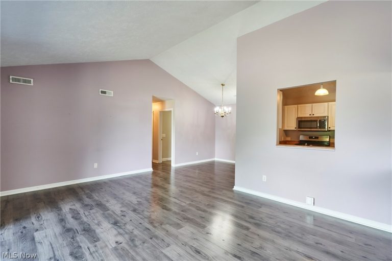 7215 Channing Lane, Concord Twp, OH - Photo 4