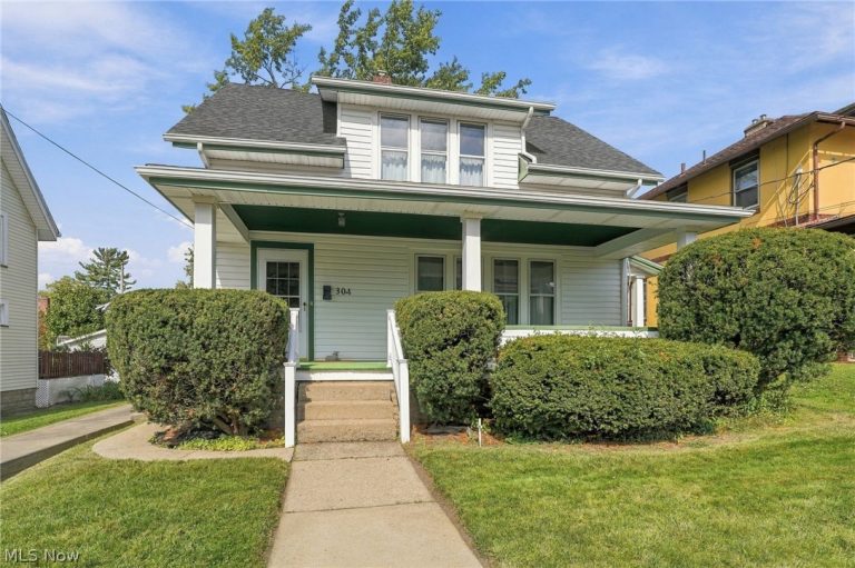 304 Commonwealth Avenue, Massillon, OH - Photo 3