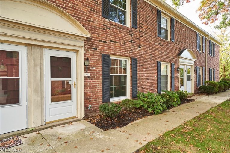 76 Menlo Park Drive, Akron, OH - Photo 2