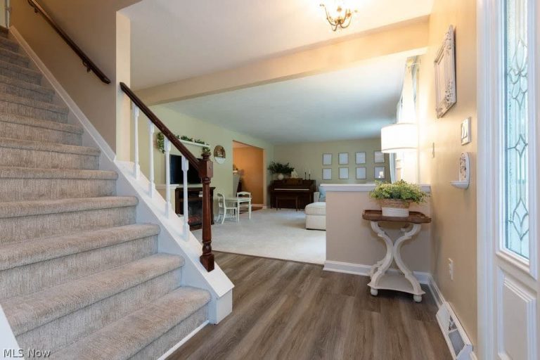 10222 Deer Run, Brecksville, OH - Photo 3
