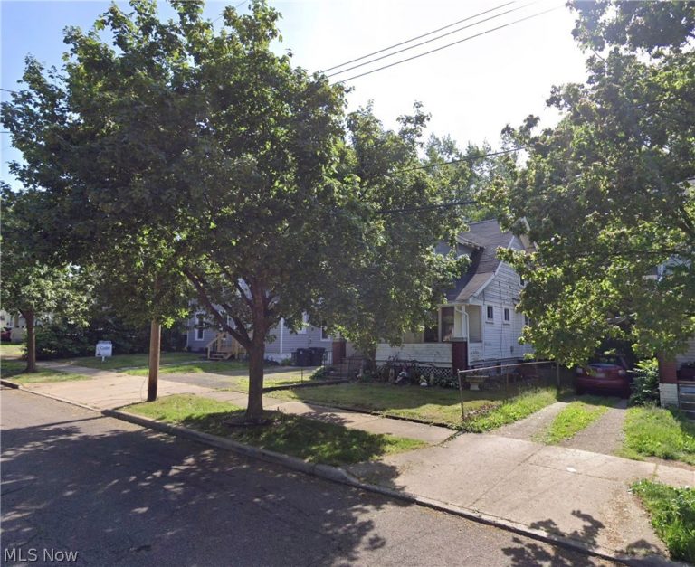 414 Bacon Avenue, Akron, OH, 44320
