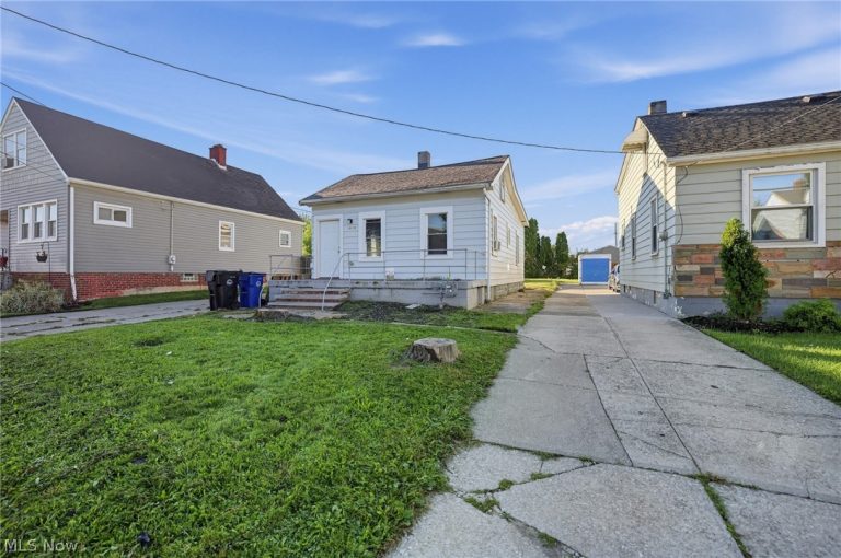 13119 Bennington Avenue, Cleveland, OH - Photo 4