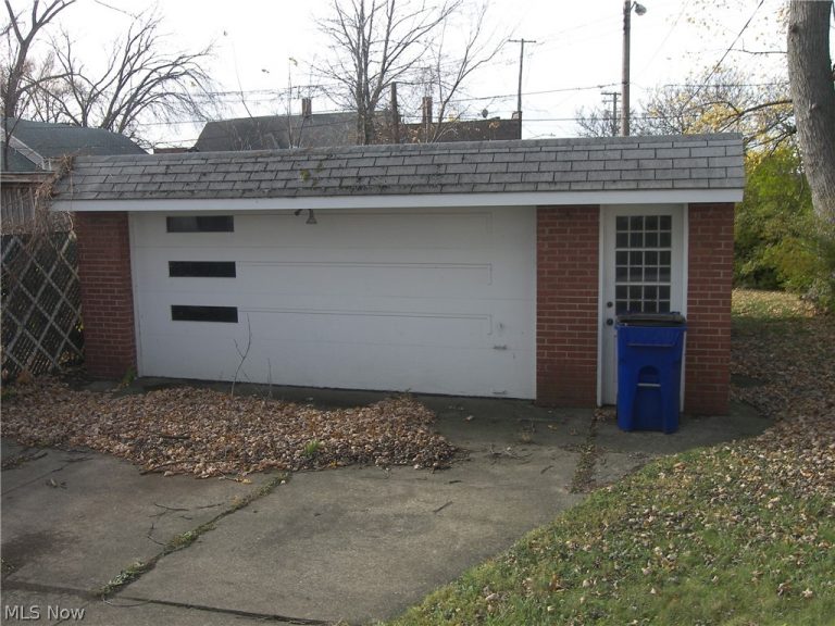 710 155th Street, Cleveland, OH - Photo 3
