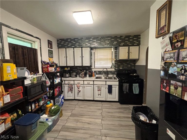 2574 Mount Vernon Avenue, Youngstown, OH - Photo 4