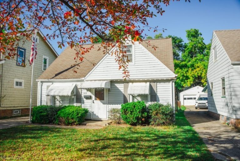 14116 Carrydale Avenue, Cleveland, OH, 44111