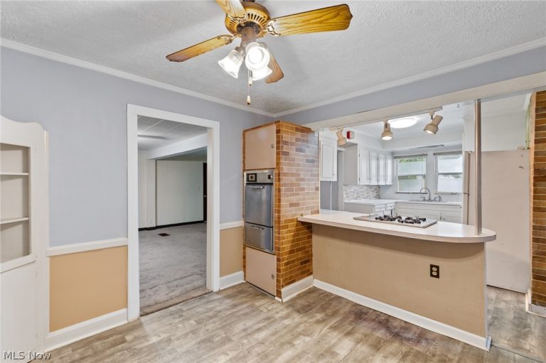 3213 Regent Avenue, Canton, OH - Photo 6