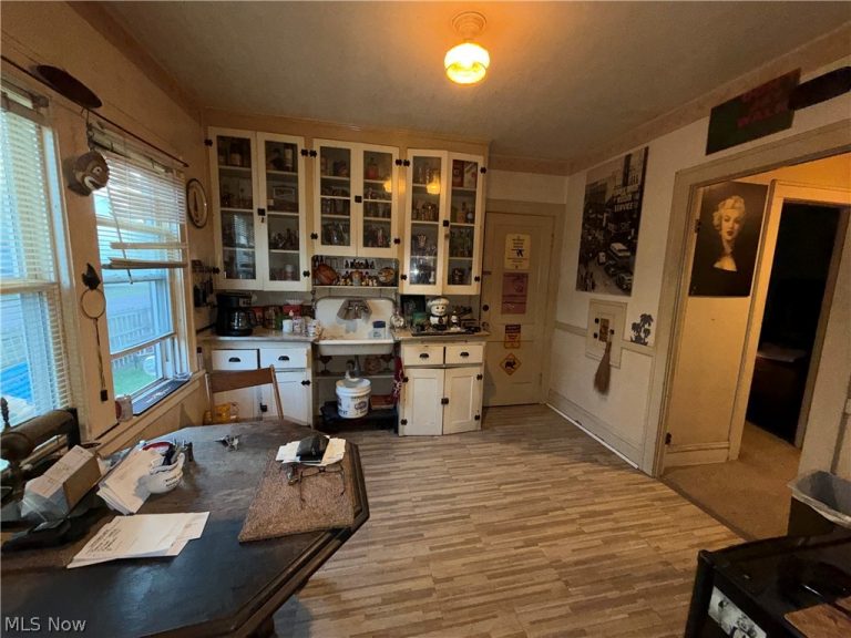 3210 112th Street, Cleveland, OH - Photo 4
