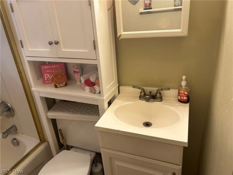 3416 Fulton Road, Cleveland, OH - Photo 8