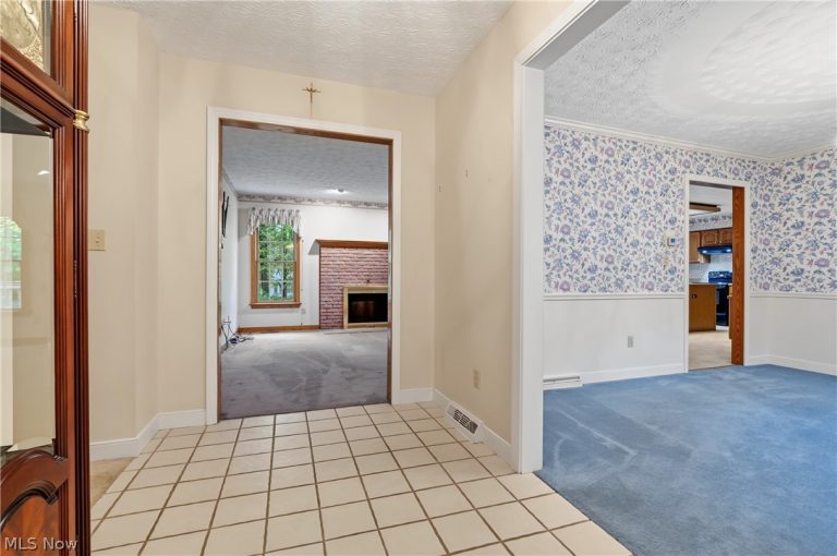 2650 Lacolline Drive, Stow, OH - Photo 3