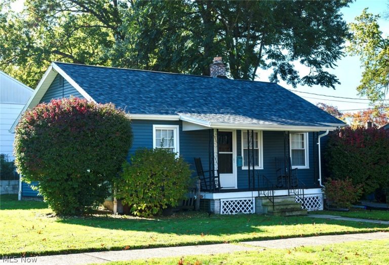 829 Lafayette Avenue, Niles, OH - Photo 3