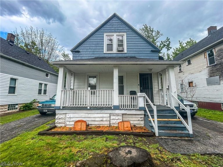 2827 119th Street, Cleveland, OH - Photo 2