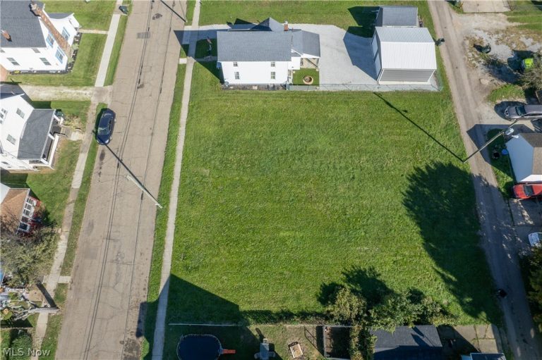 926 Greenfield Avenue, Canton, OH - Photo 3