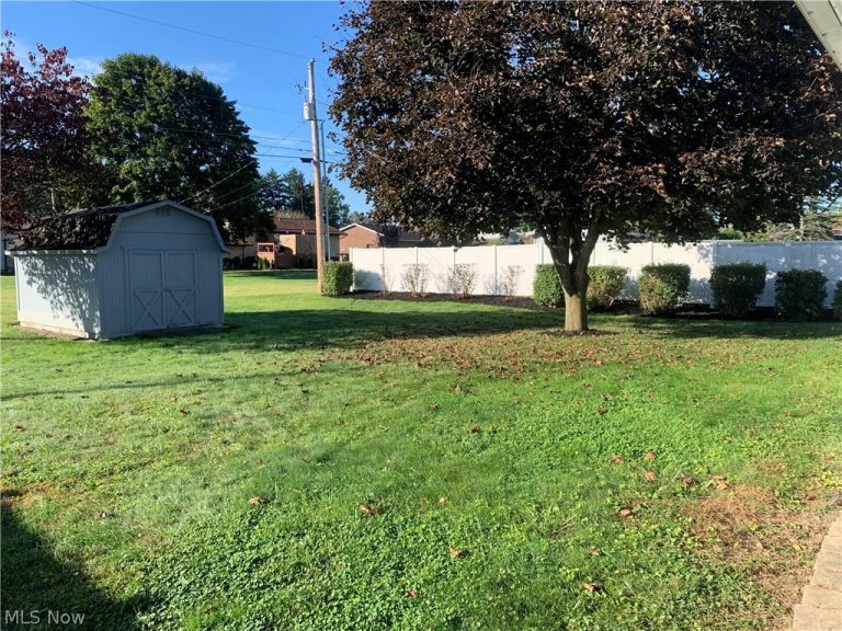 630 Orchard Avenue, New Philadelphia, OH - Photo 5