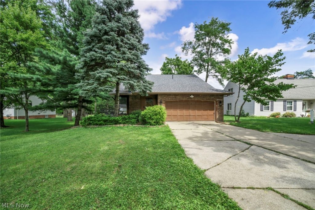 18446 Drake Road, Strongsville, OH