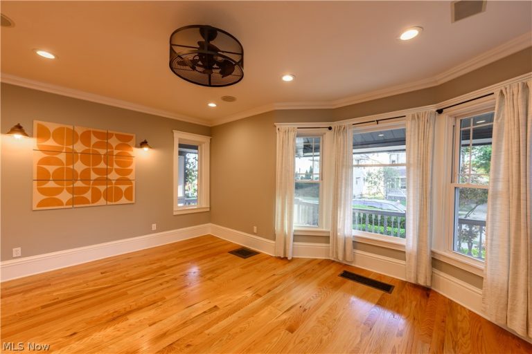 1424 Elmwood Avenue, Lakewood, OH - Photo 6