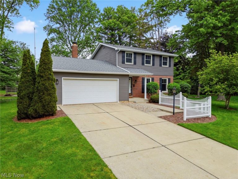 2617 Northam Circle, North Canton, OH, 44720
