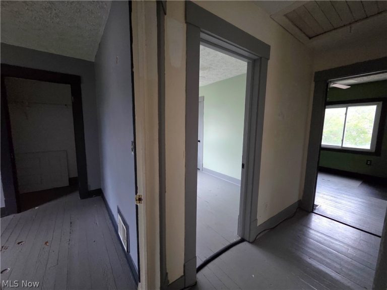 419 Myrtle Street, Ravenna, OH - Photo 8