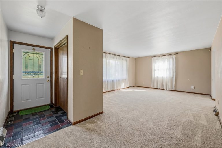 6741 Leffingwell Road, Canfield, OH - Photo 6