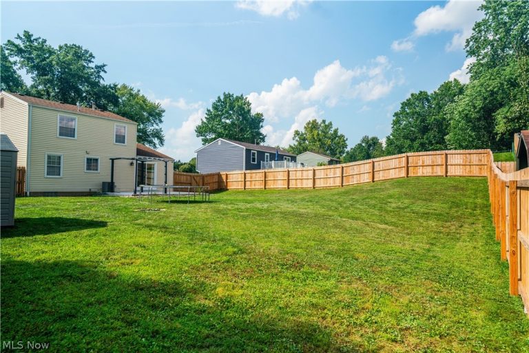 1714 Warrington Road, Massillon, OH - Photo 4