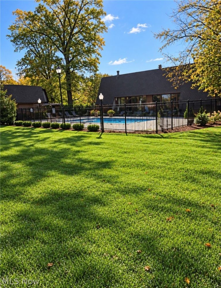 5498 Worth Forest Place, Columbus, OH - Photo 8