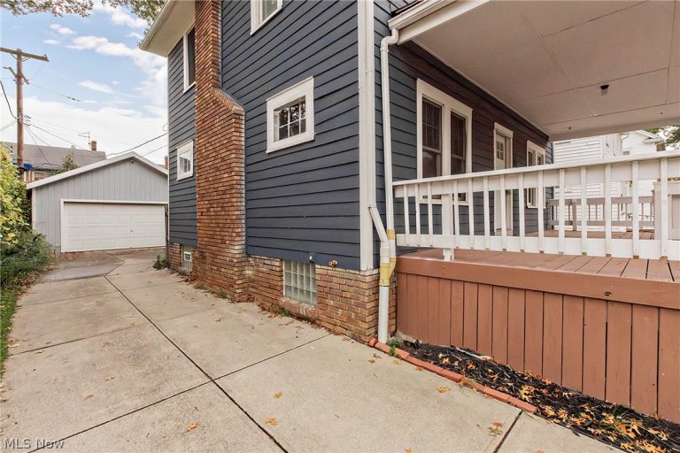 1134 Cleveland Heights Boulevard, Cleveland Heights, OH - Photo 6